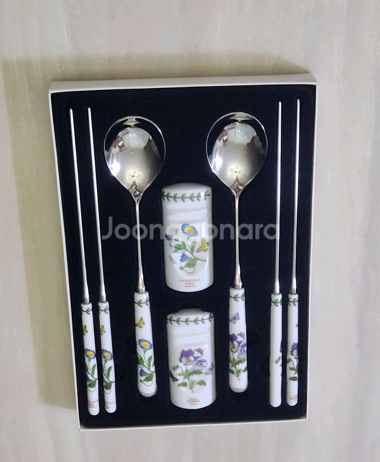 포트메리온 수저 2벌 세트 새상품 팝니다.--0