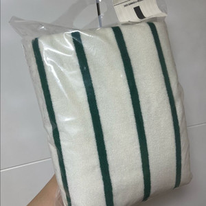 스타벅스x라코스테 트렌타월 스트라이프 미개봉