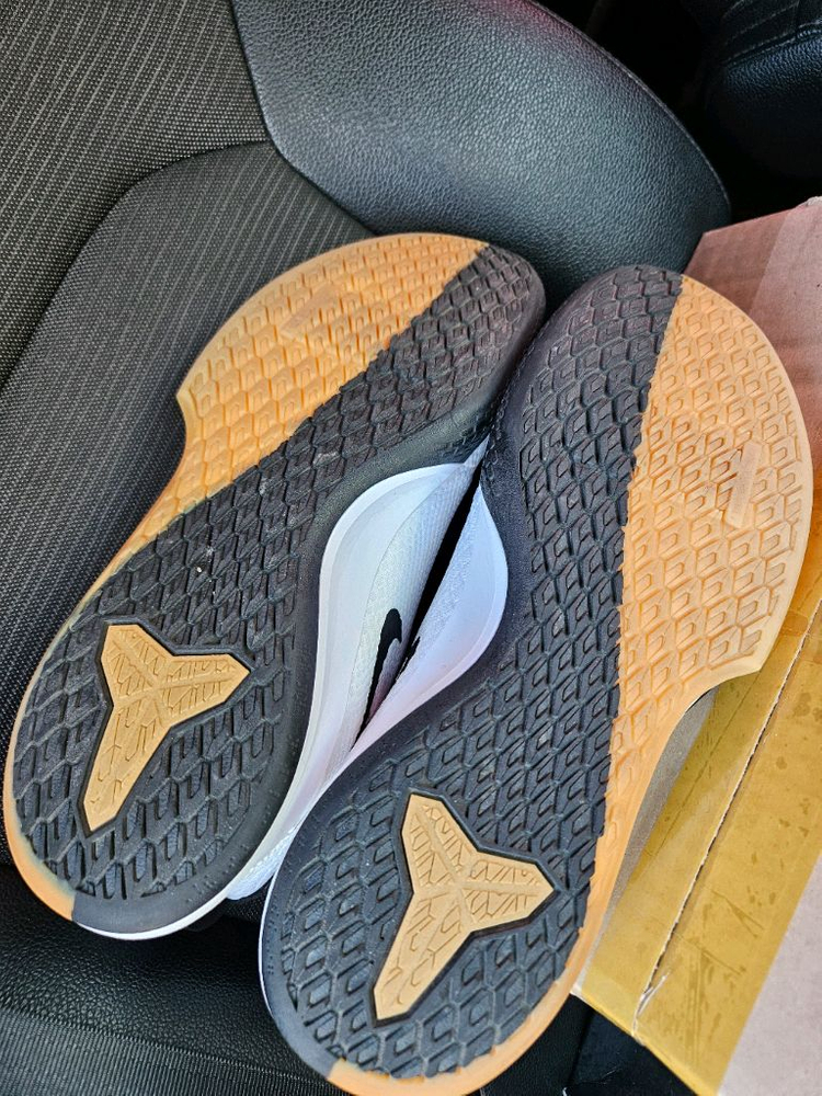 코비 맘바 포커스 270(275 가능)--3