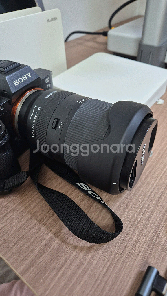 탐론 28-200 줌렌즈 (소니 E마운트)--1