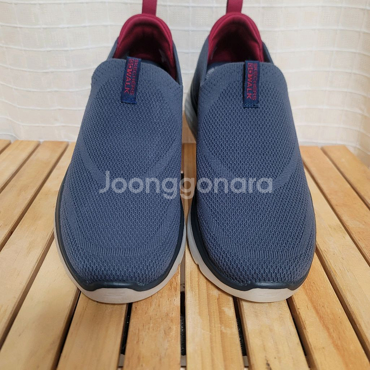 스케쳐스 고워크 하이퍼버스트 스니커즈 275--2