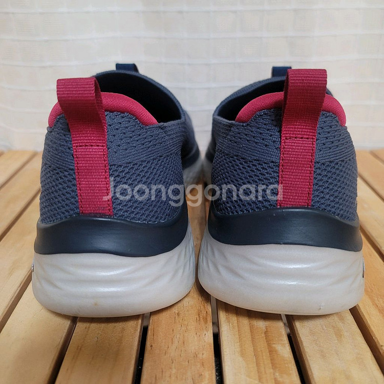 스케쳐스 고워크 하이퍼버스트 스니커즈 275--5