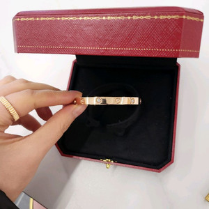 18k6mm나사팔찌(제작형)