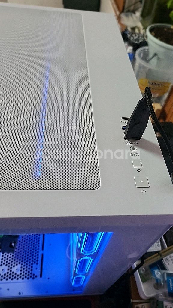 라이젠5800X/수냉/램32G/지포스3080/1TB--3