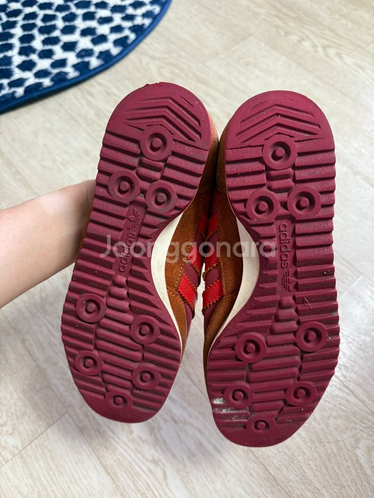 아디다스 운동화 225--4