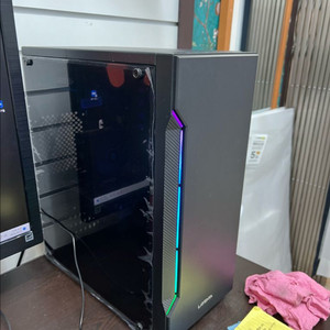 i5 12400F 데스크탑 PC 이미지