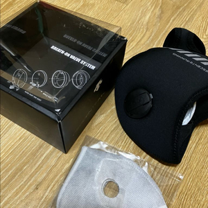 데상트 남녀공용 BREATH-ON MASK 2.0