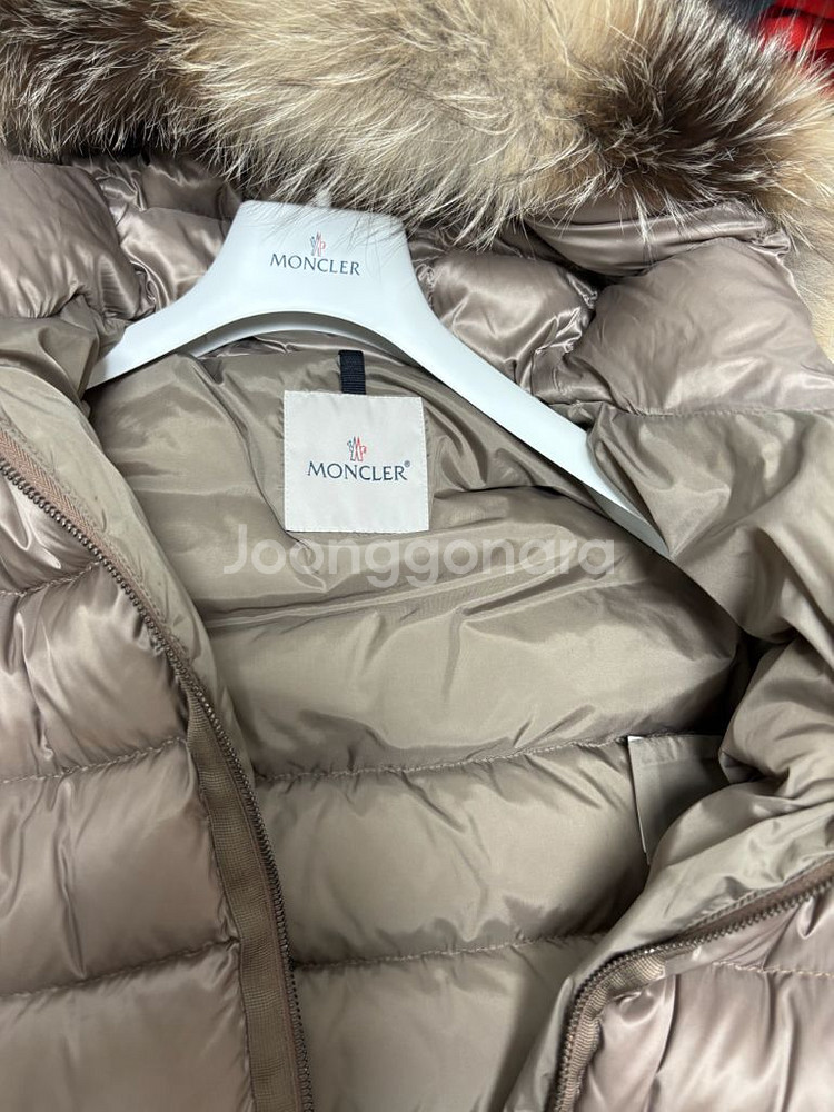 몽클레어 여성 리얼퍼 롱패딩 정품 판매 베이지색--4