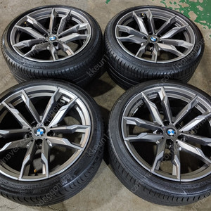 BMW Z4 M40i 800M 19인치 G30 5시리즈