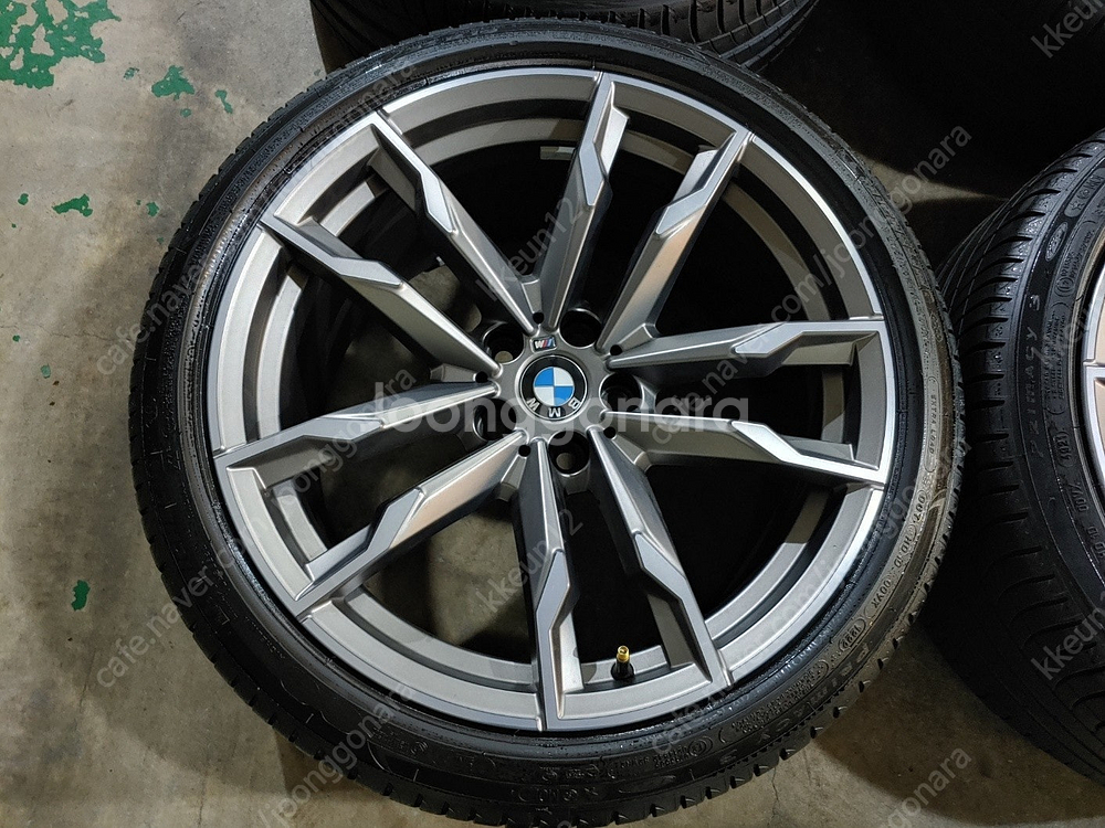 BMW Z4 M40i 800M 19인치 G30 5시리즈--3