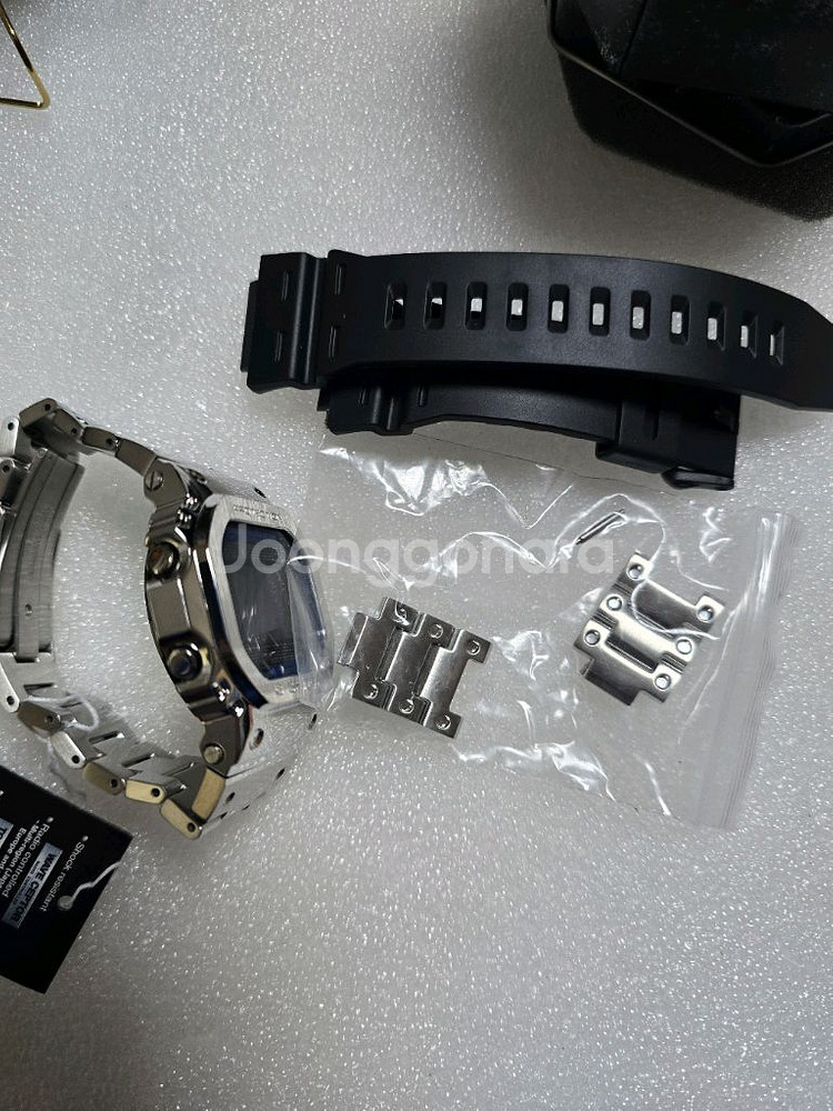 카시오[GMW-B5000D-2DR] 팝니다.--5