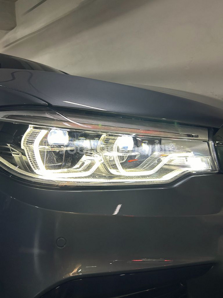 BMW5시리즈 G30 라이트 한대분 팝니다--1