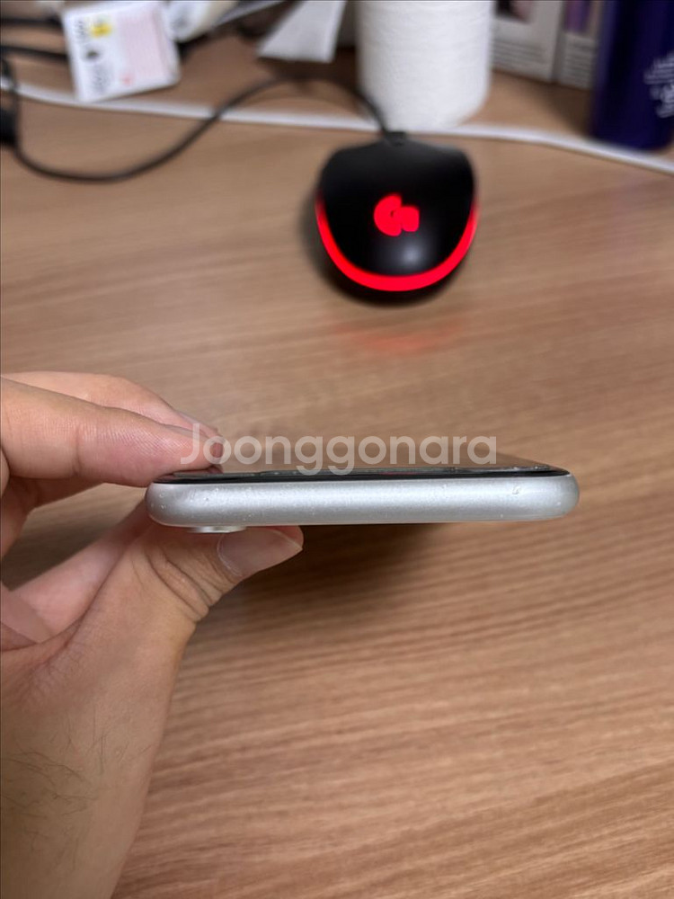 아이폰XR 화이트 64GB--1