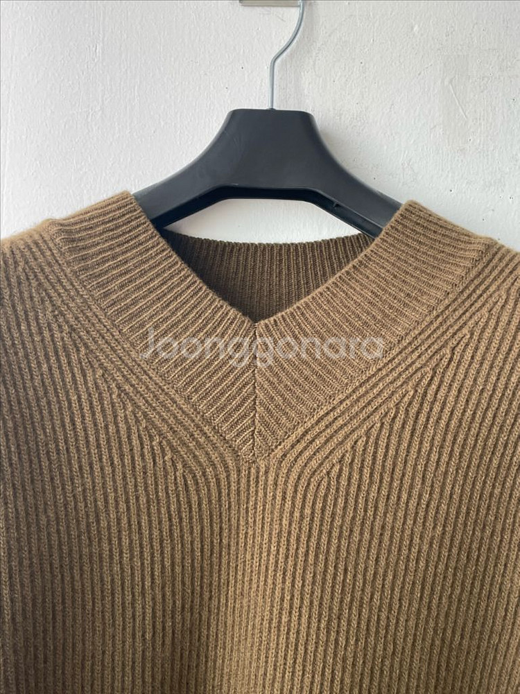 라벨 아카이브 메리노 파인울 브이넥니트 올리브그린(2)--2