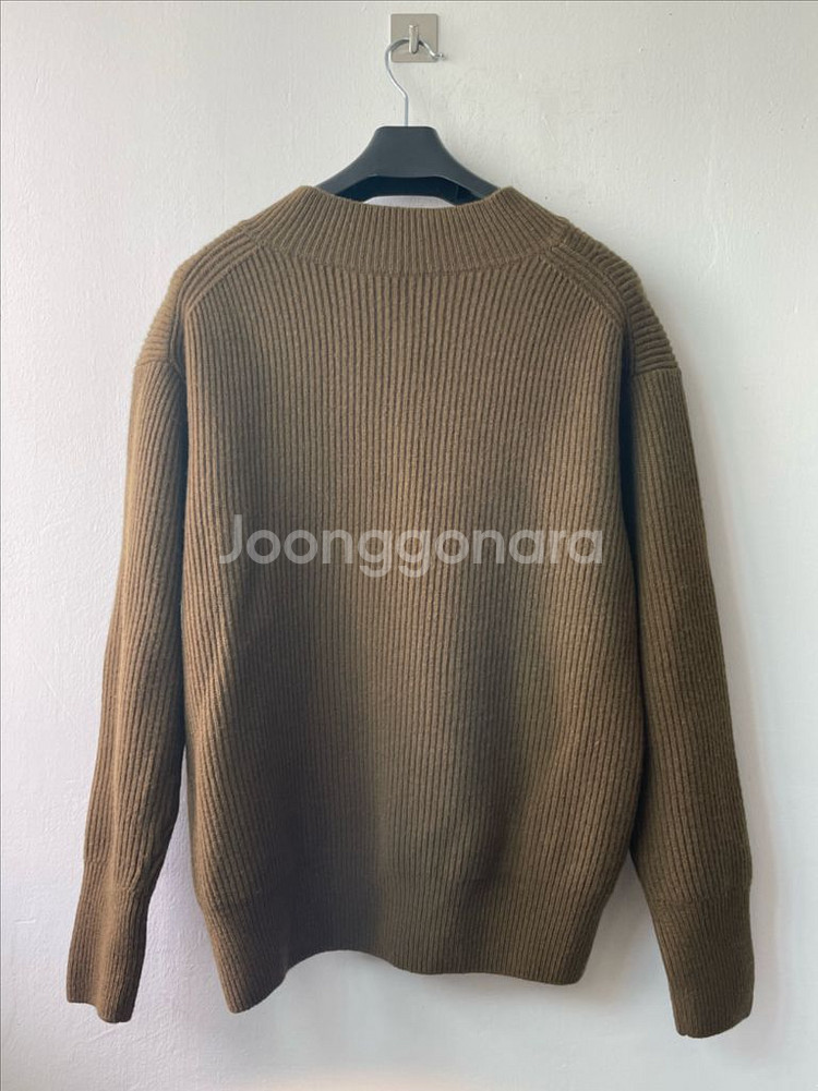 라벨 아카이브 메리노 파인울 브이넥니트 올리브그린(2)--9