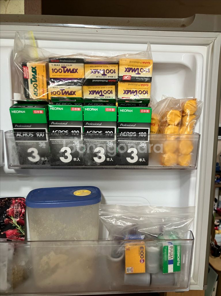 냉동보관 흑백 필름 정리합니다.--0