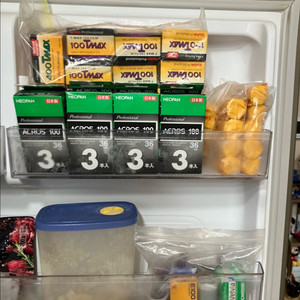 냉동보관 흑백 필름 정리합니다.