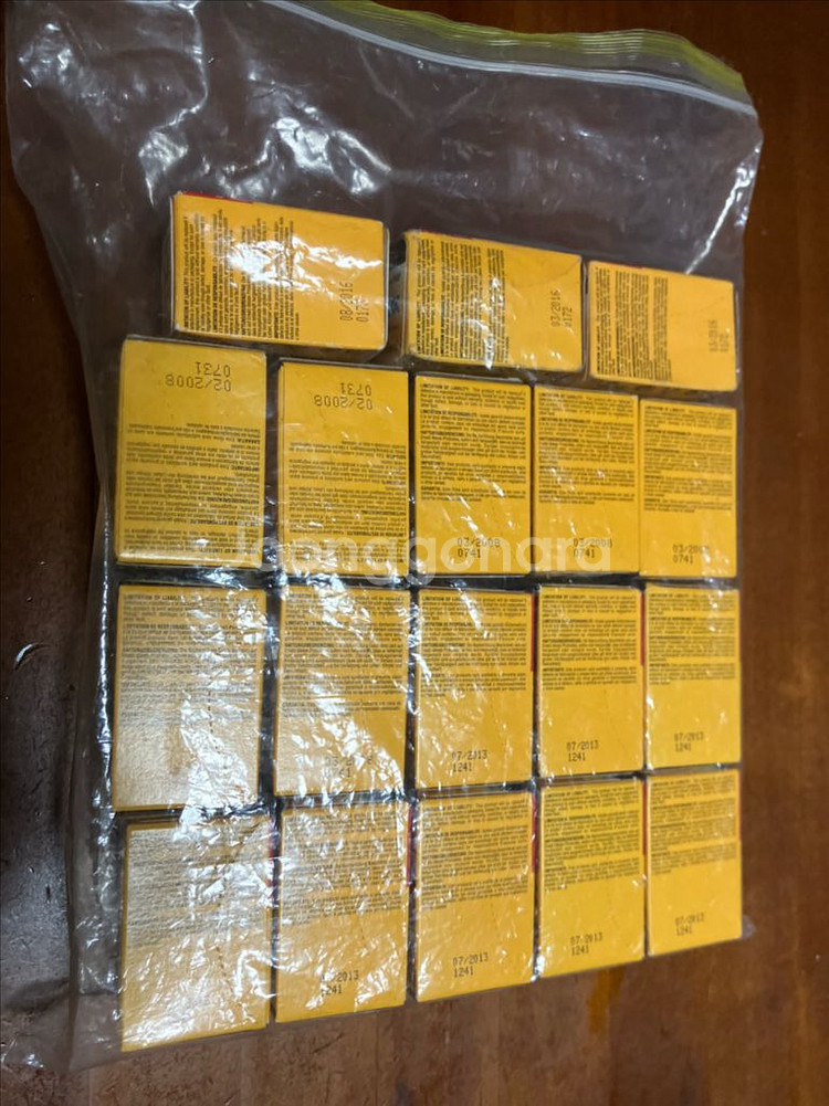 냉동보관 흑백 필름 정리합니다.--2