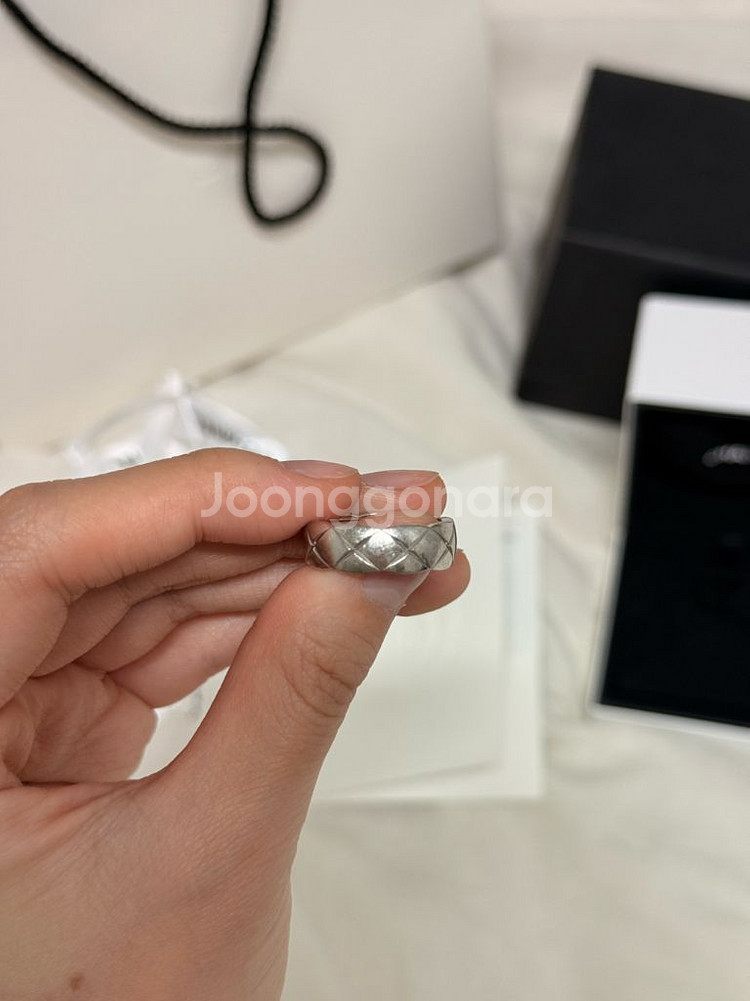 샤넬 코코크러쉬 스몰 화이트골드 54호(14호) 정품--6