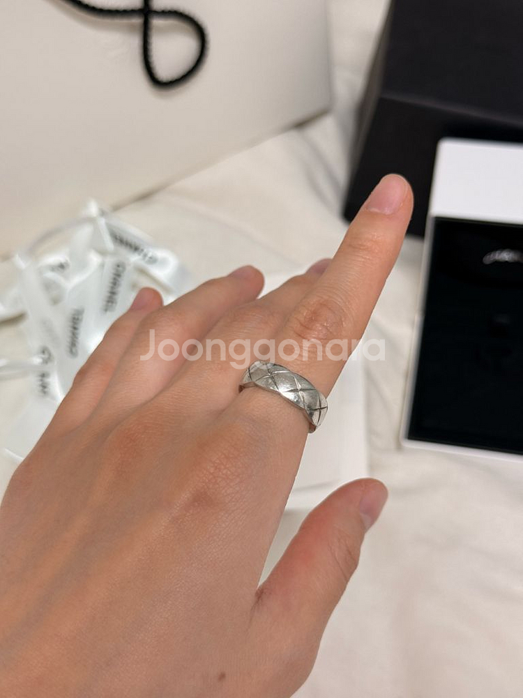 샤넬 코코크러쉬 스몰 화이트골드 54호(14호) 정품--9