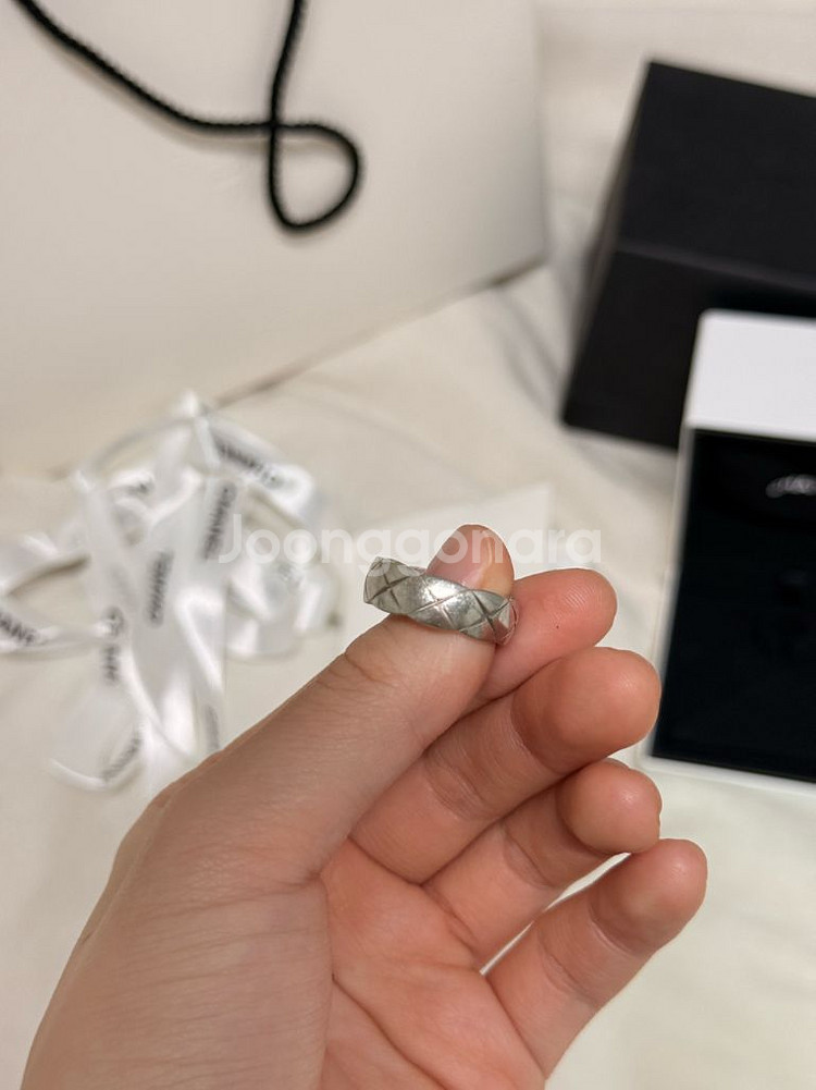 샤넬 코코크러쉬 스몰 화이트골드 54호(14호) 정품--7