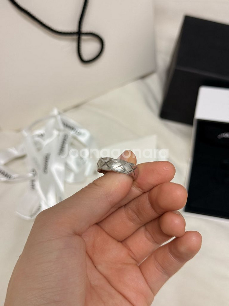 샤넬 코코크러쉬 스몰 화이트골드 54호(14호) 정품--8