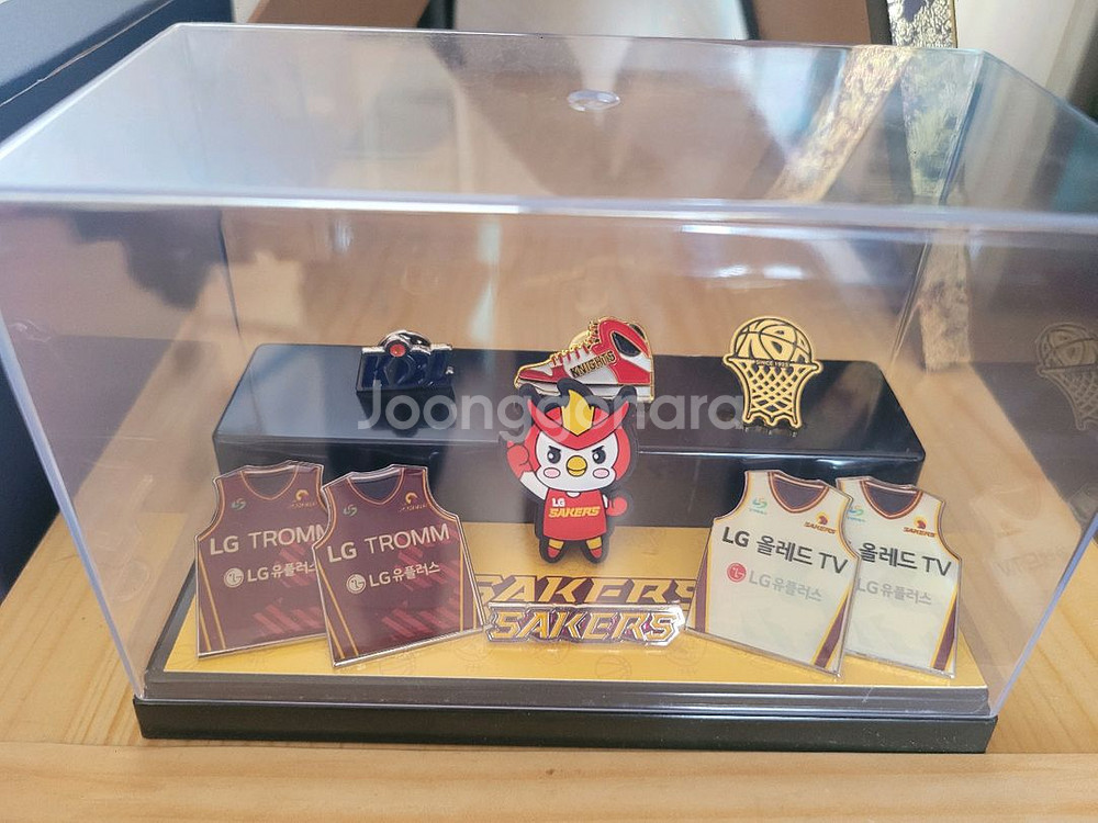 창원LG세이커스 콜라보 굿즈 & KBL 농구협회 뱃지셋--0