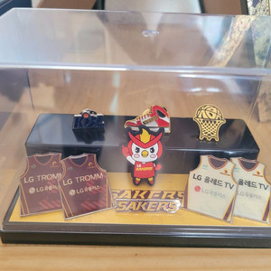 창원LG세이커스 콜라보 굿즈 & KBL 농구협회 뱃지셋