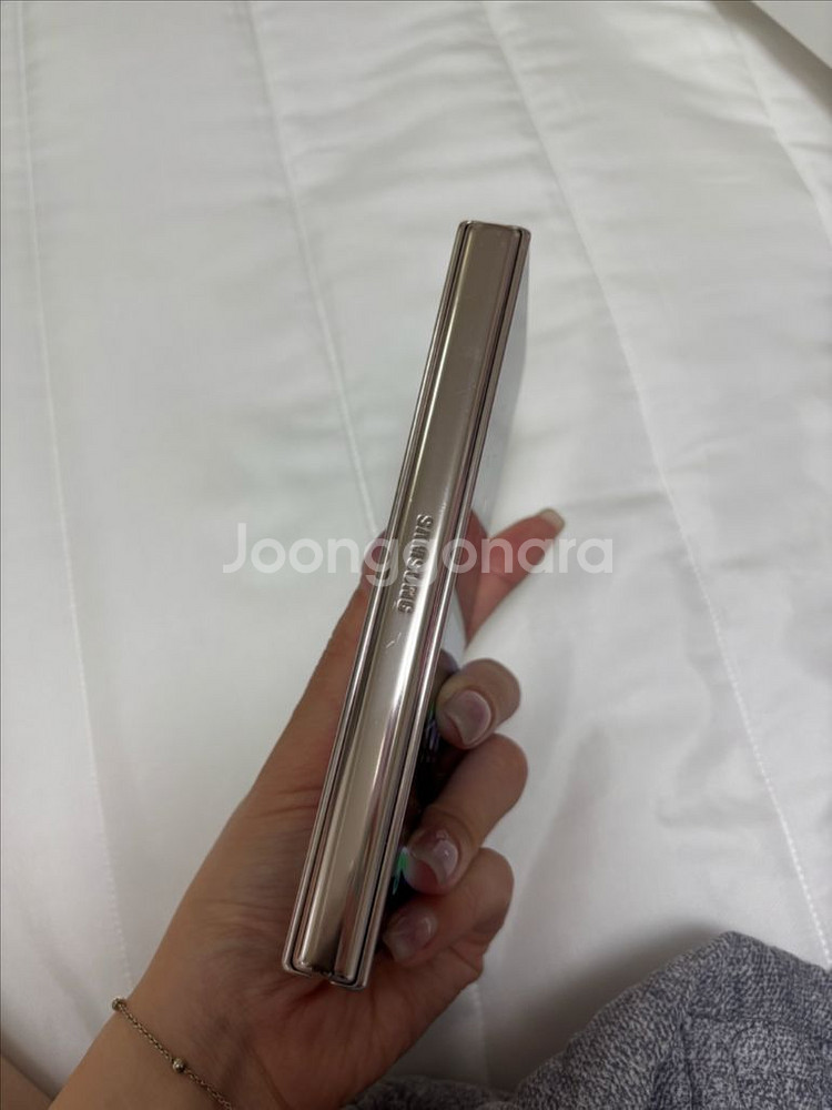 갤럭시폴드4 부품용(내부액정 안나옴)--3