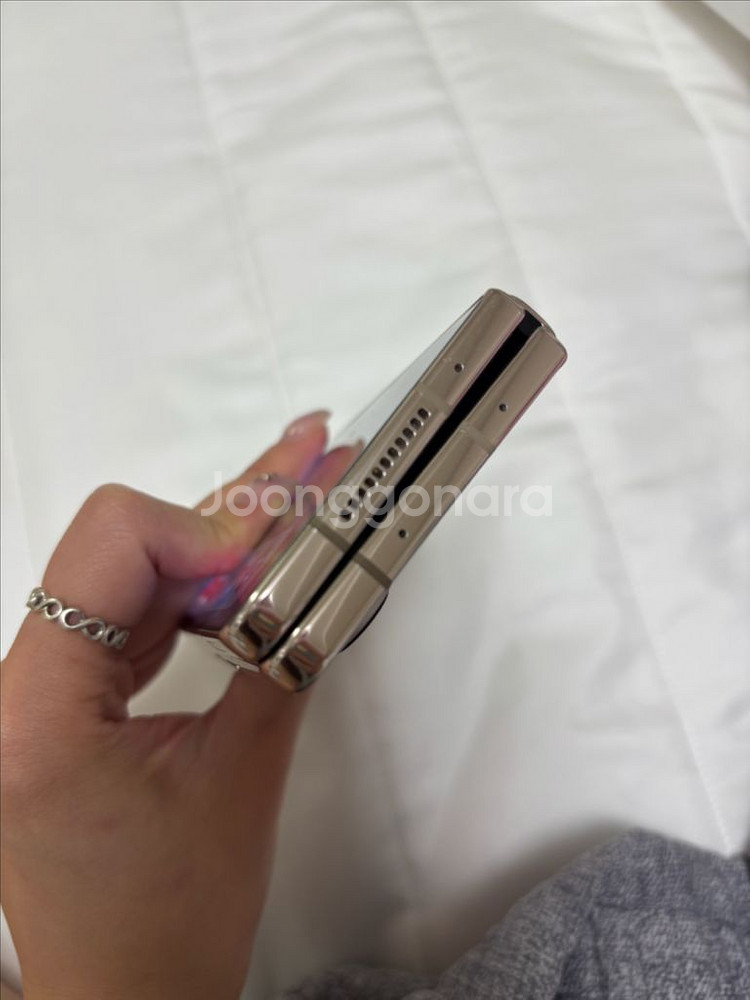 갤럭시폴드4 부품용(내부액정 안나옴)--4