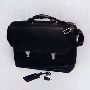 투미 (TUMI) 포뮬러T 타르가 가죽탑 브리프케이스