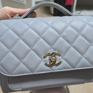 샤넬 비즈니스 어피니티 미디움 캐비어 그레이