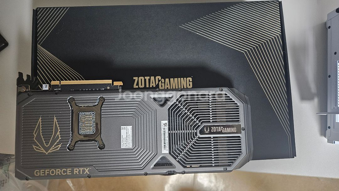 ZOTAC GAMING 지포스 RTX 5080 AMP--0