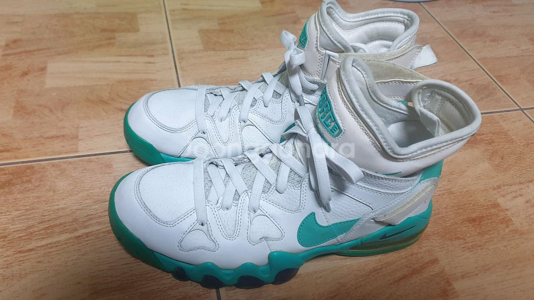 나이키 맥스2 스트롱 270(265추천)--0