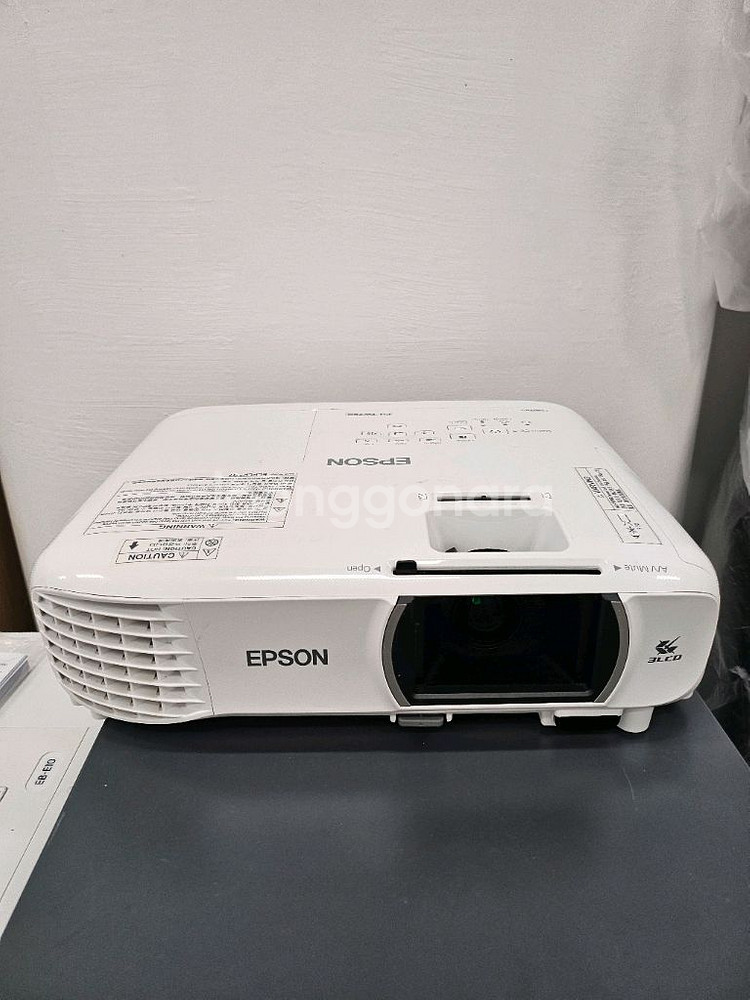 중고빔프로젝터 엡손 EH-TW750 프로젝트--0