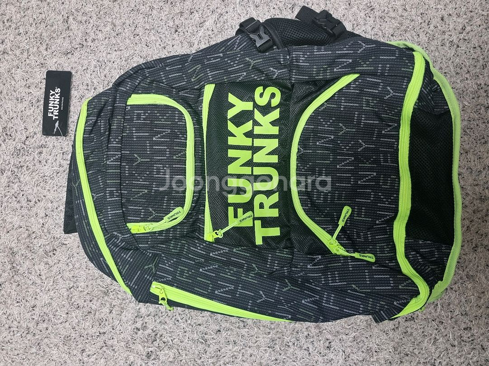 펑키 트렁크 엘리트 스쿼드 백팩 36L 형광 52875--1