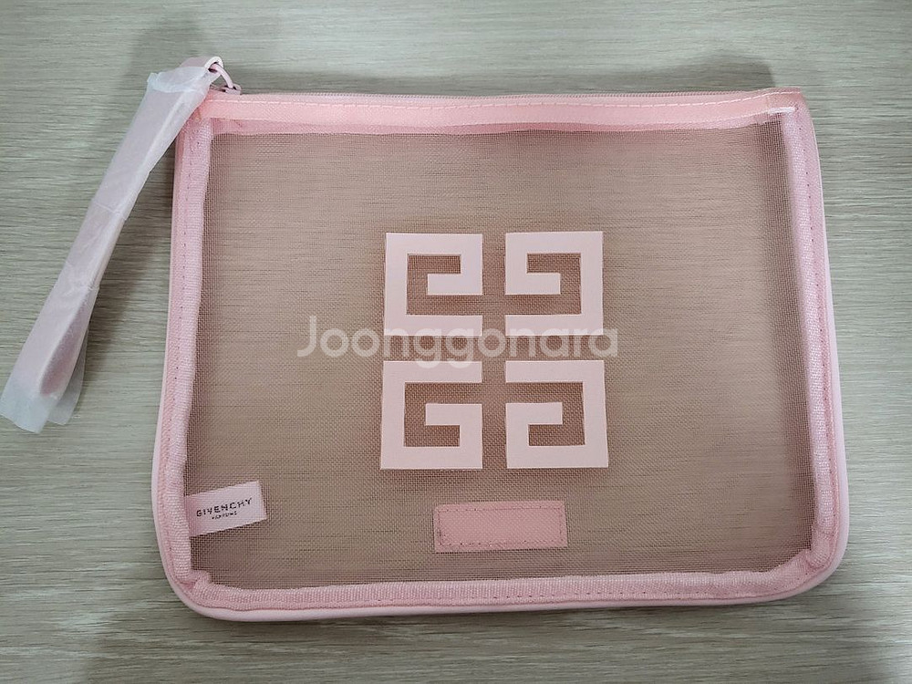 정품) 지방시 매쉬 파우치 (코스메틱)--1