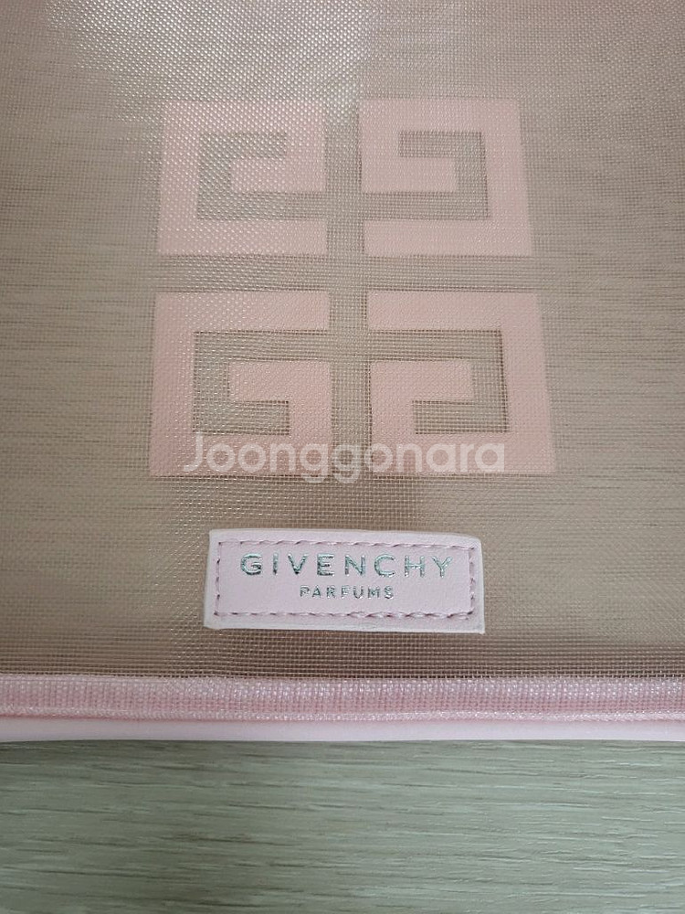 정품) 지방시 매쉬 파우치 (코스메틱)--4