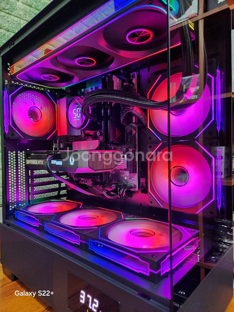 미사용 ) 9800X3D & RTX5060TI 컴퓨터--0