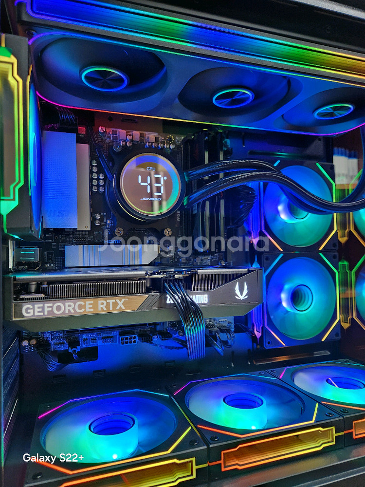 미사용 ) 9800X3D & RTX5060TI 컴퓨터--1