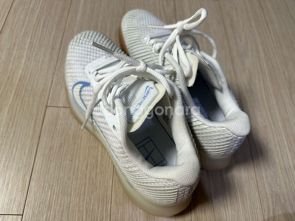 에어줌베이퍼11 테니스화 230 1회착용--4