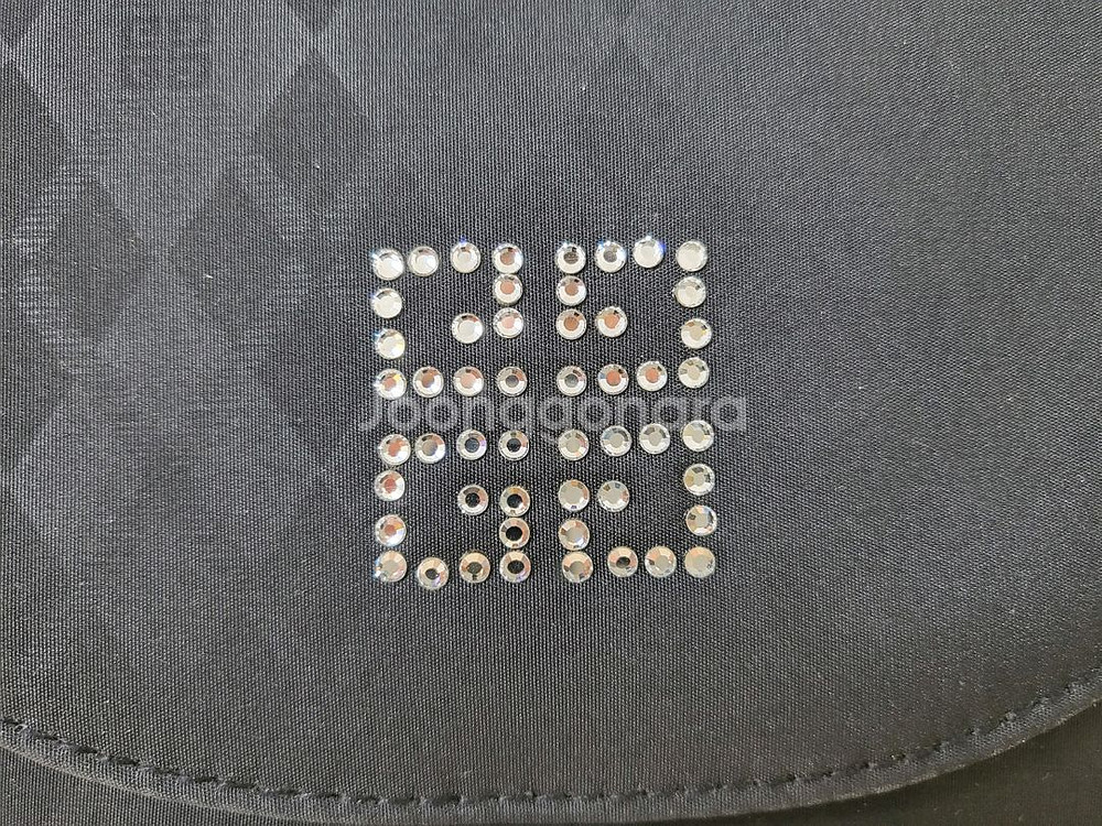 정품) 지방시 파우치 (코스메틱)--1