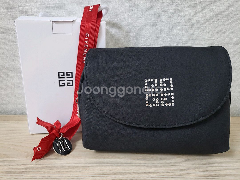 정품) 지방시 파우치 (코스메틱)--0