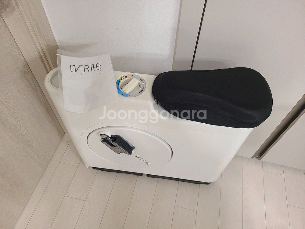 오버더바이크 전현무 실내자전거 팝니다.--1