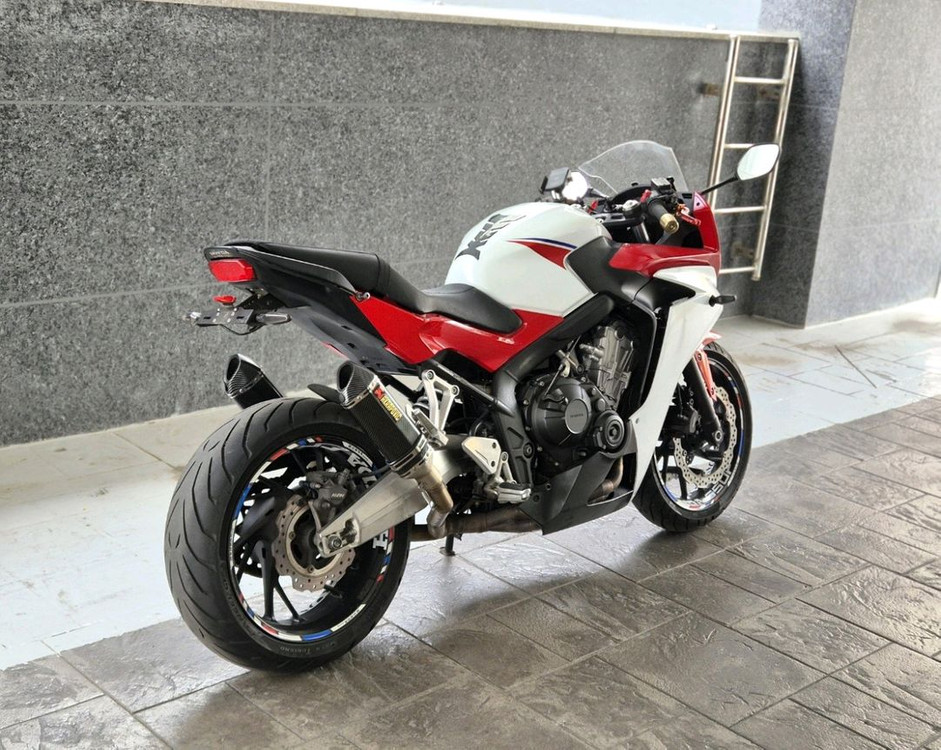 2014 CBR650F 아크라 트윈머플러 판매합니다. 이미지