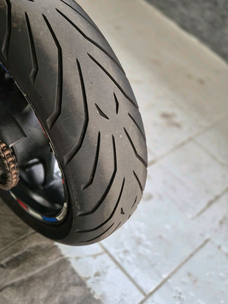 2014 CBR650F 아크라 트윈머플러 판매합니다. 이미지