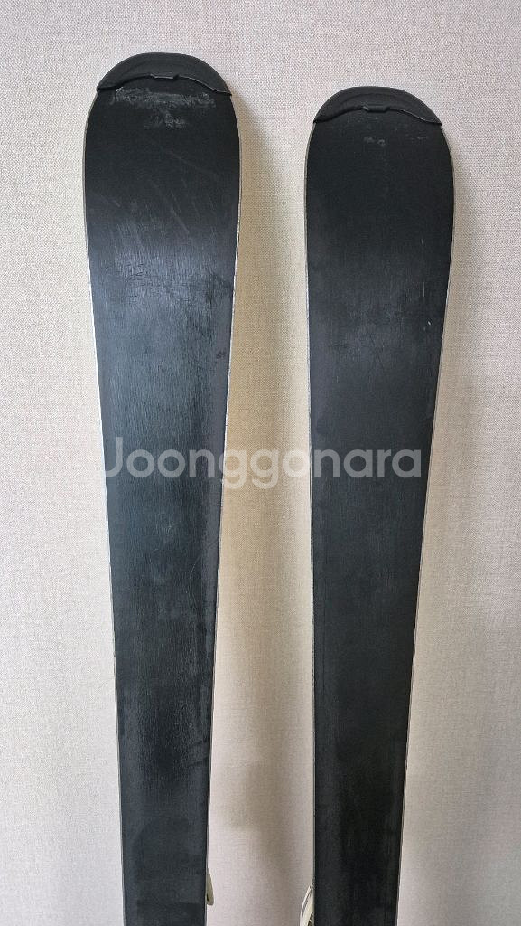 살로몬주니어스키 150--7