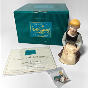 월트 디즈니 클래식스 컬렉션 신데렐라 피규어