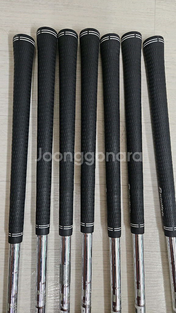 테일러메이드 P790 아이언 1세대 판매합니다.--5