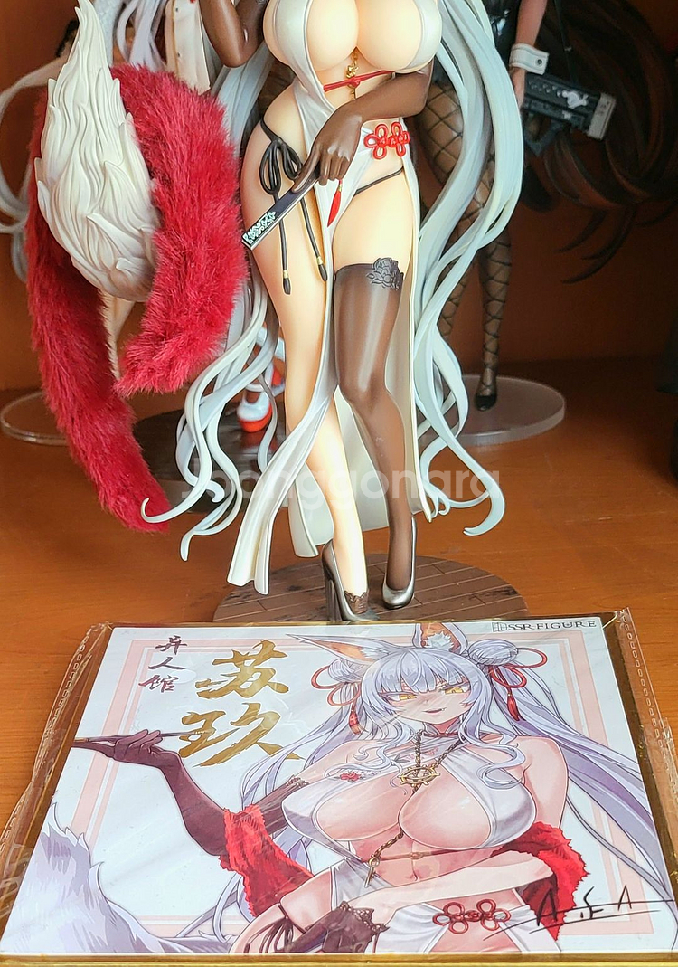 아사나기 이인관 피규어 판매합니다.--1